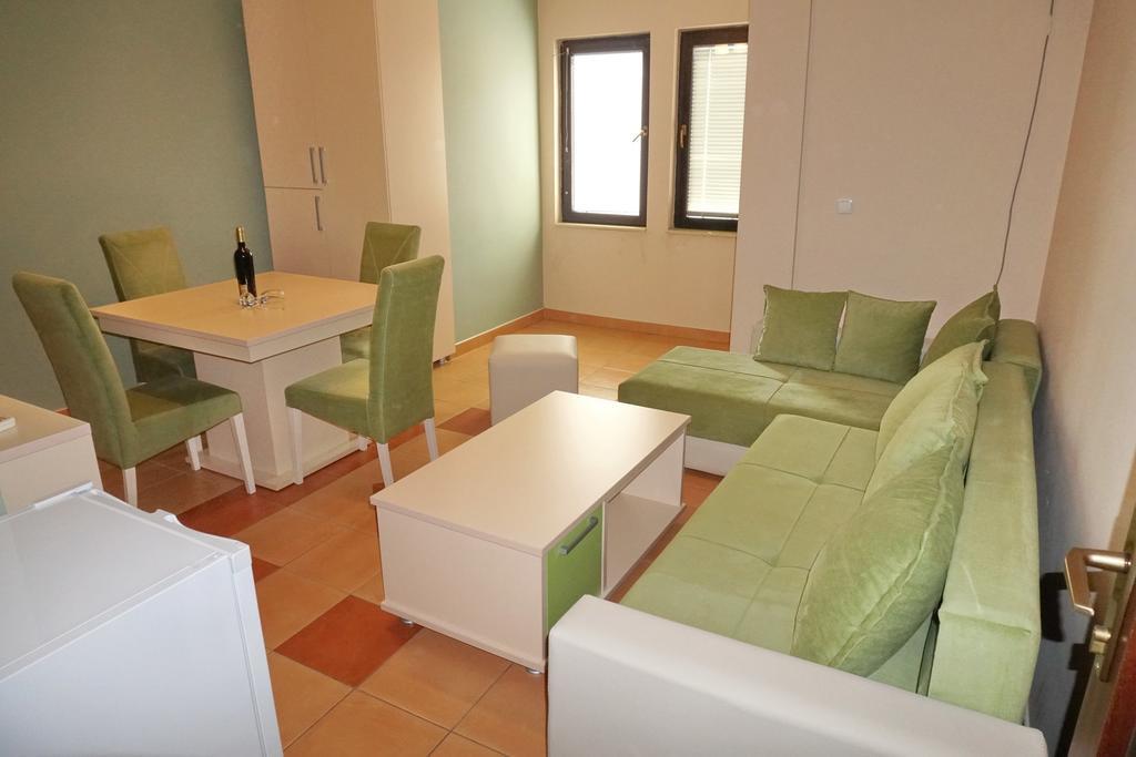 Apartments Ristak Ohrid Bagian luar foto