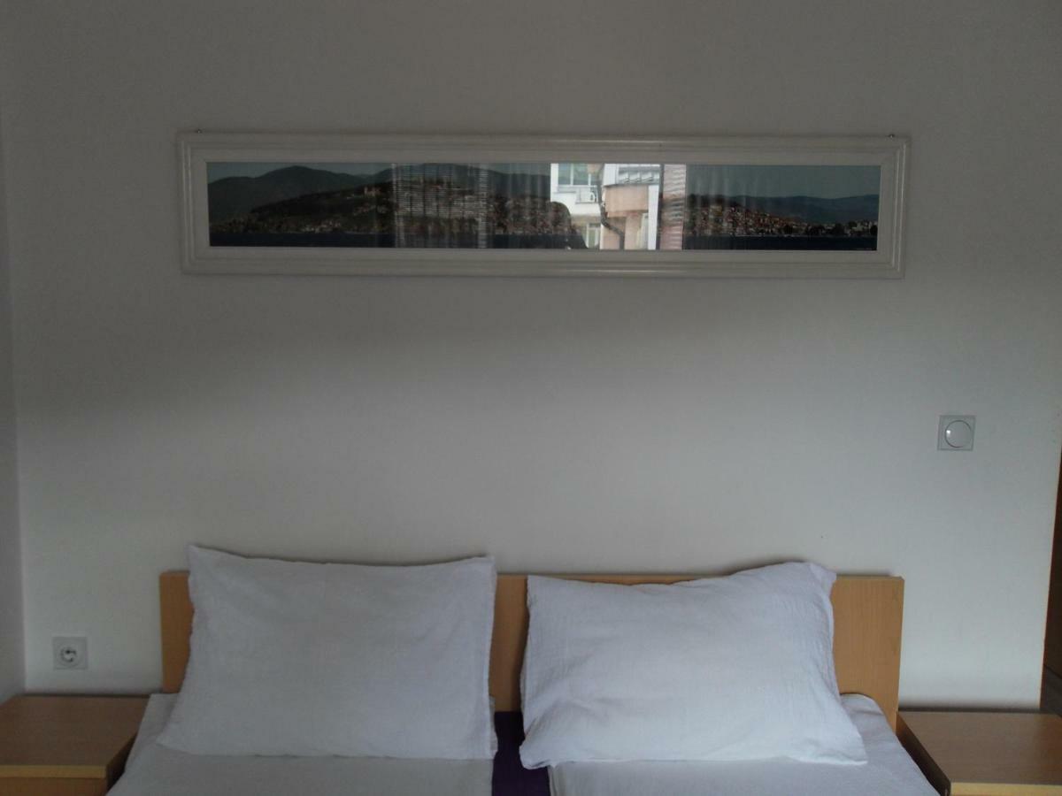Apartments Ristak Ohrid Bagian luar foto