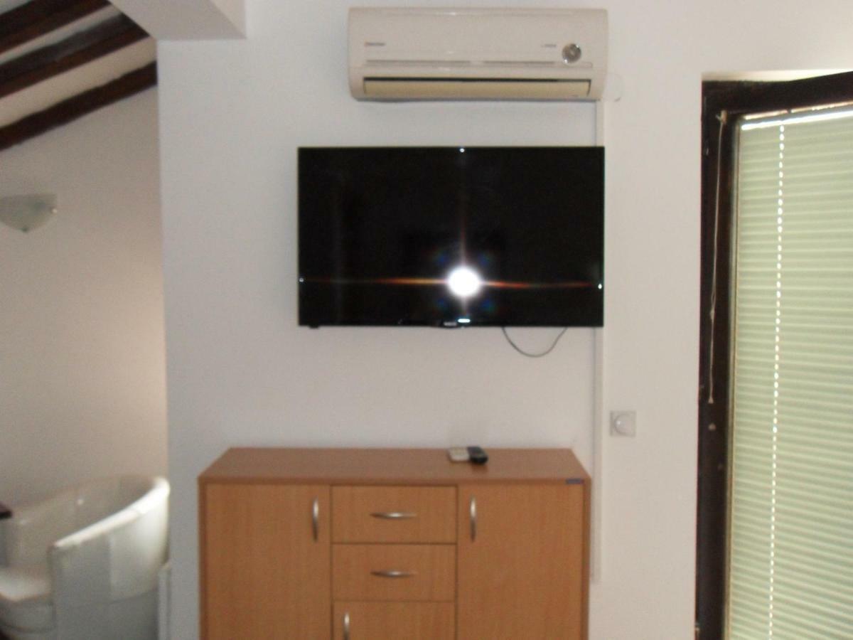 Apartments Ristak Ohrid Bagian luar foto