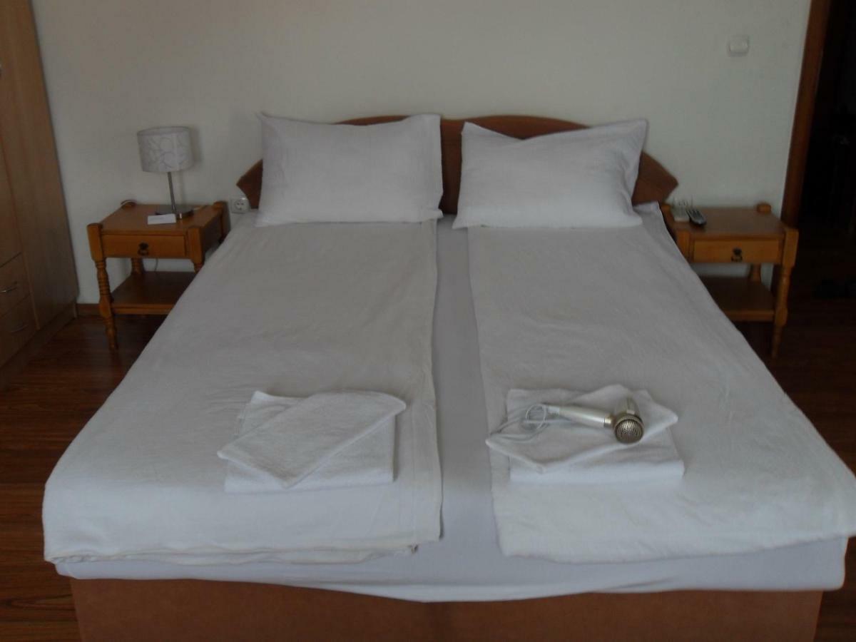 Apartments Ristak Ohrid Bagian luar foto